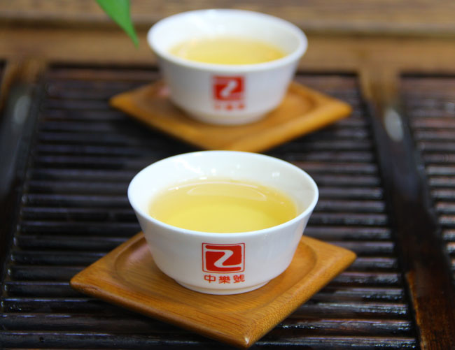 刮風寨普洱茶 2017刮風寨古樹茶 中樂號刮風寨 生茶 357克