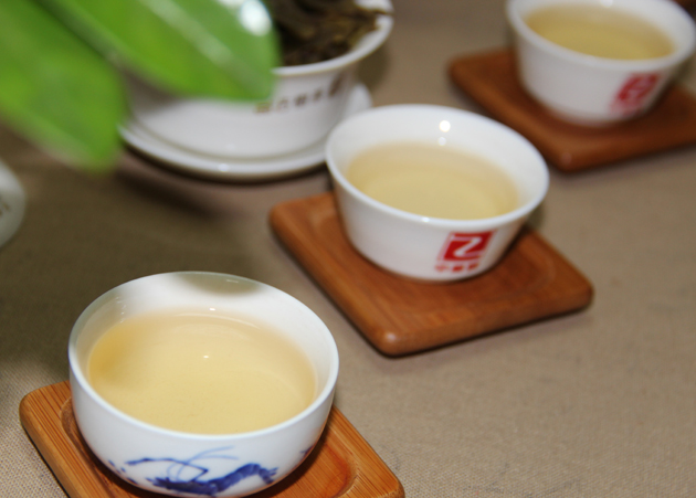 薄荷塘普洱茶 2017易武薄荷塘古樹茶 生茶 200克