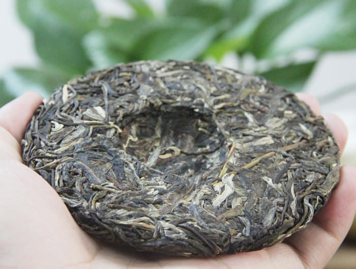 易武弯弓普洱茶 2016中乐号弯弓古树茶  100g